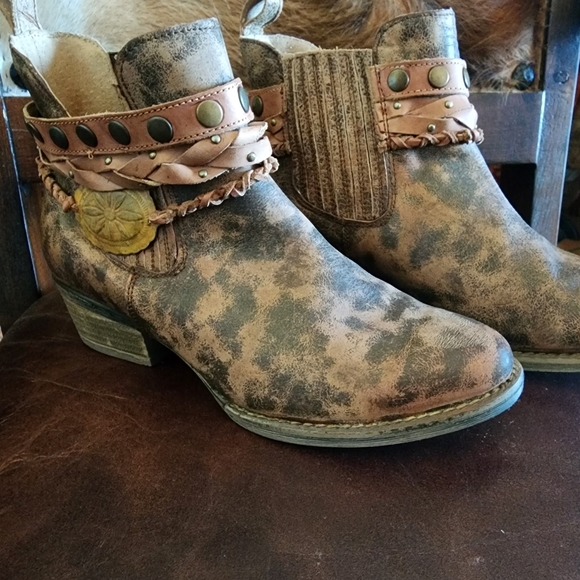 π΅ Circle G Sz 10.5 Booties - Picture 2 of 6